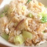 簡単一人ご飯にピッタリ！塩辛とキャベツのの炒飯